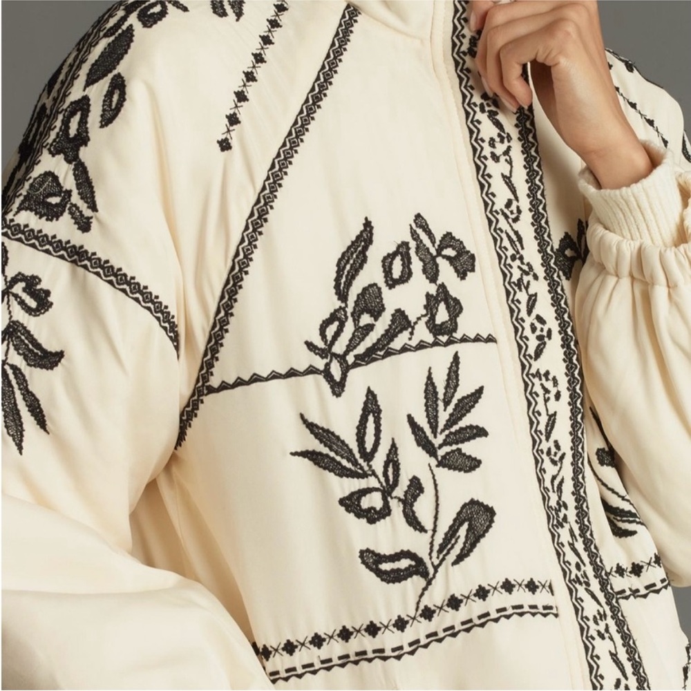 Anthropologie Embroidered Puffer Coat ivory and black jacket oversized XL - Picture 4 of 12